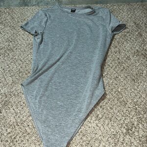 Short sleeve bodysuit